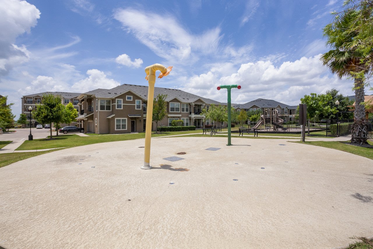 Century Stone Hill South Image 23