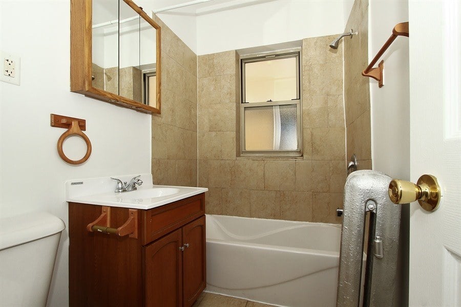7800 S Michigan Ave Image 2
