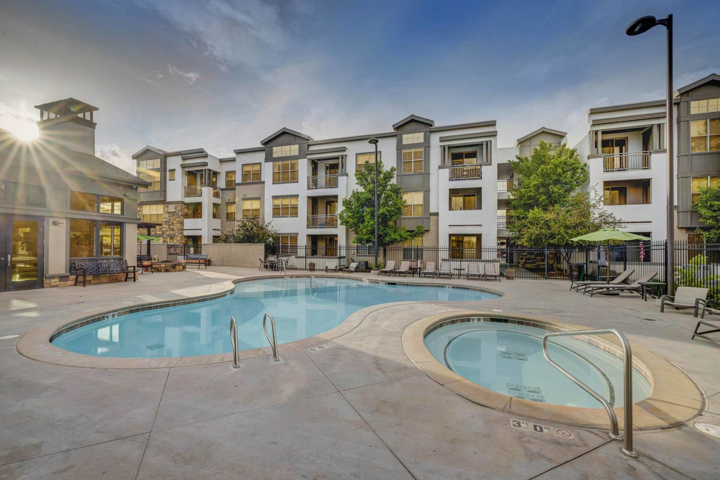 Park Lane Village Image 2
