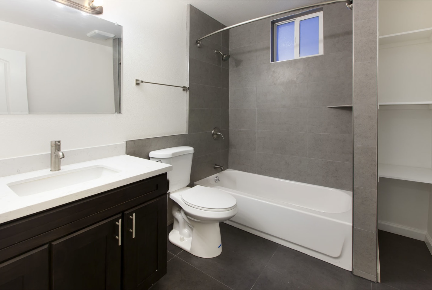 610 LEAVENWORTH Image 22