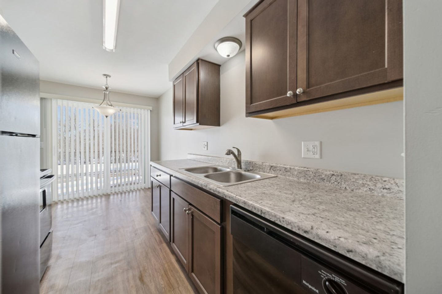 Williamsburg Apartments Image 1