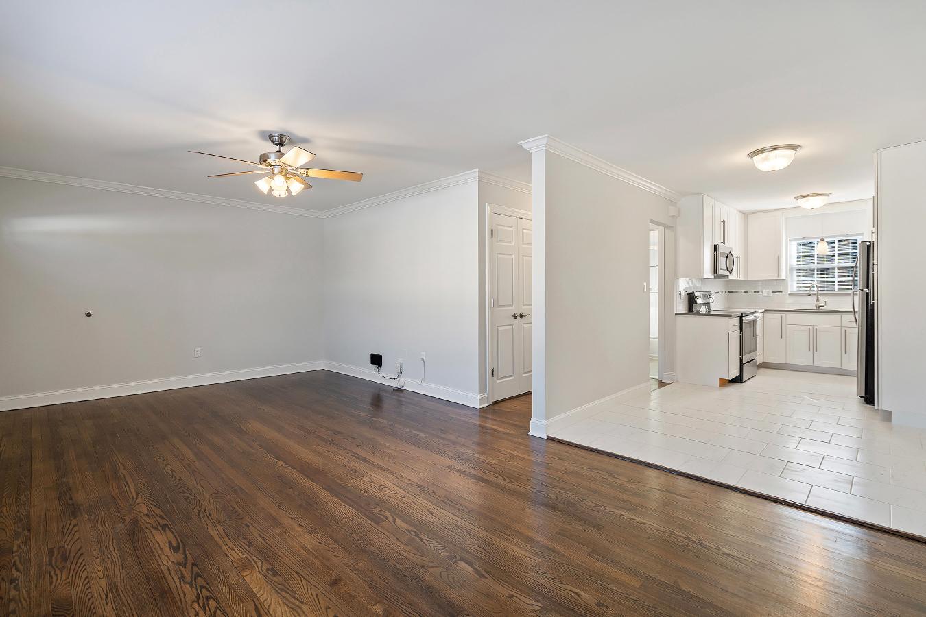 Madison Mall Apartments Image 13