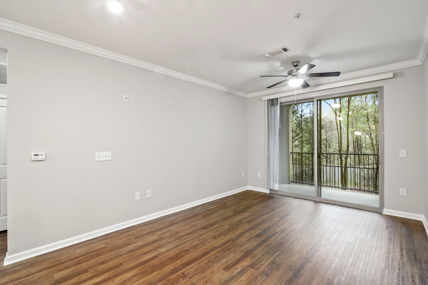 1105 Town Brookhaven Image 14