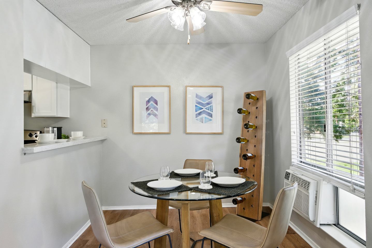 The Grove Luxury Apartments Image 31