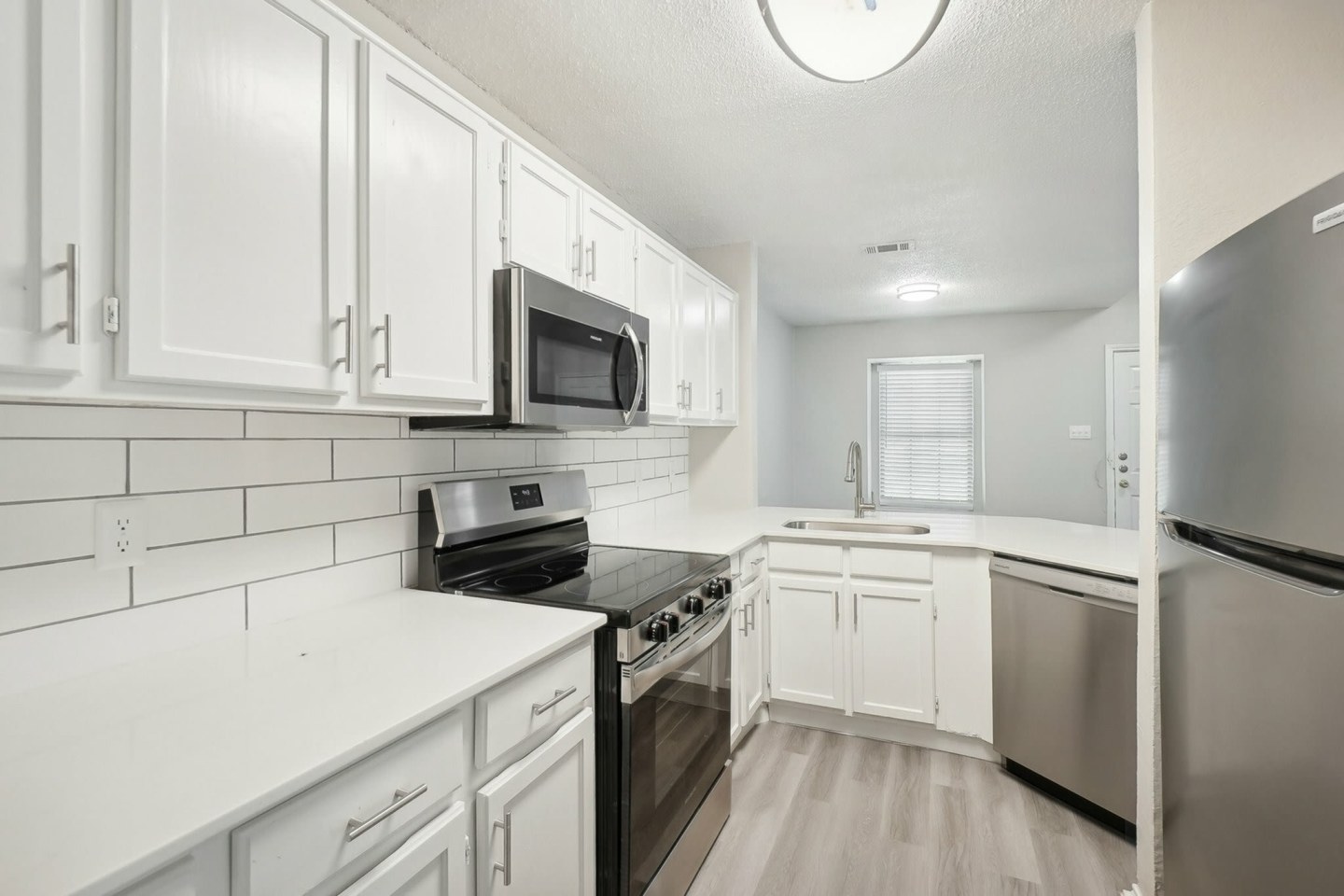 Avalon Villas Image 1