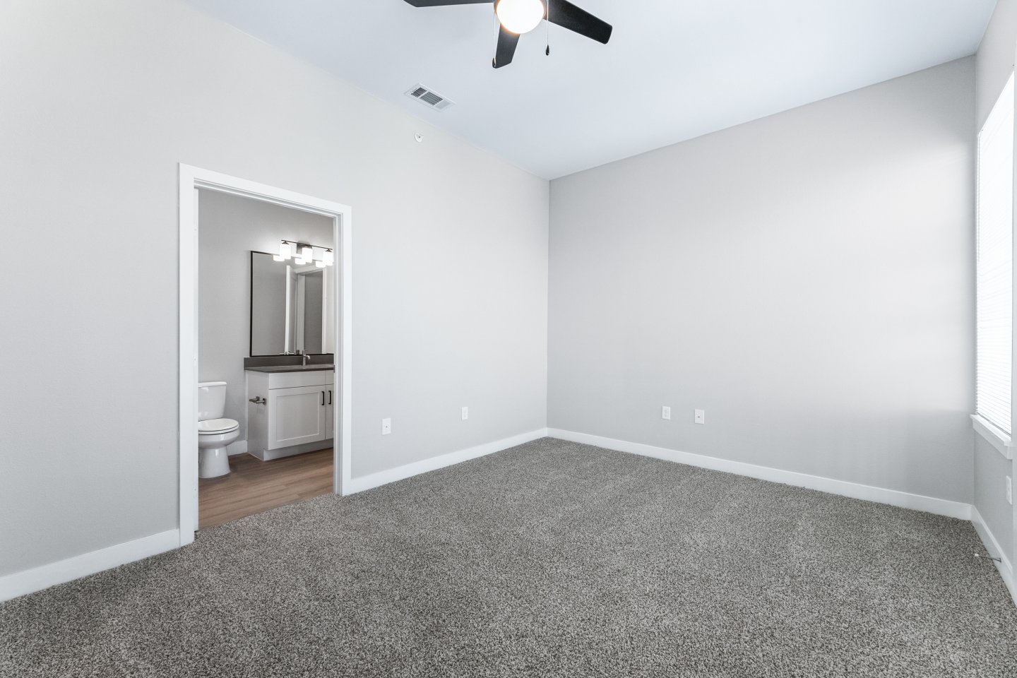 Skyview at Crawford Apartments Image 9