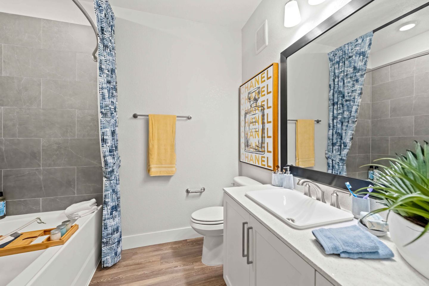 Mallory Square Apartments Image 35