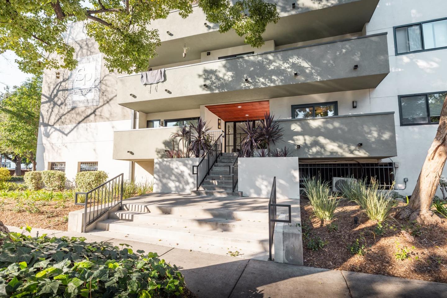 San Pasqual Apartments Image 4