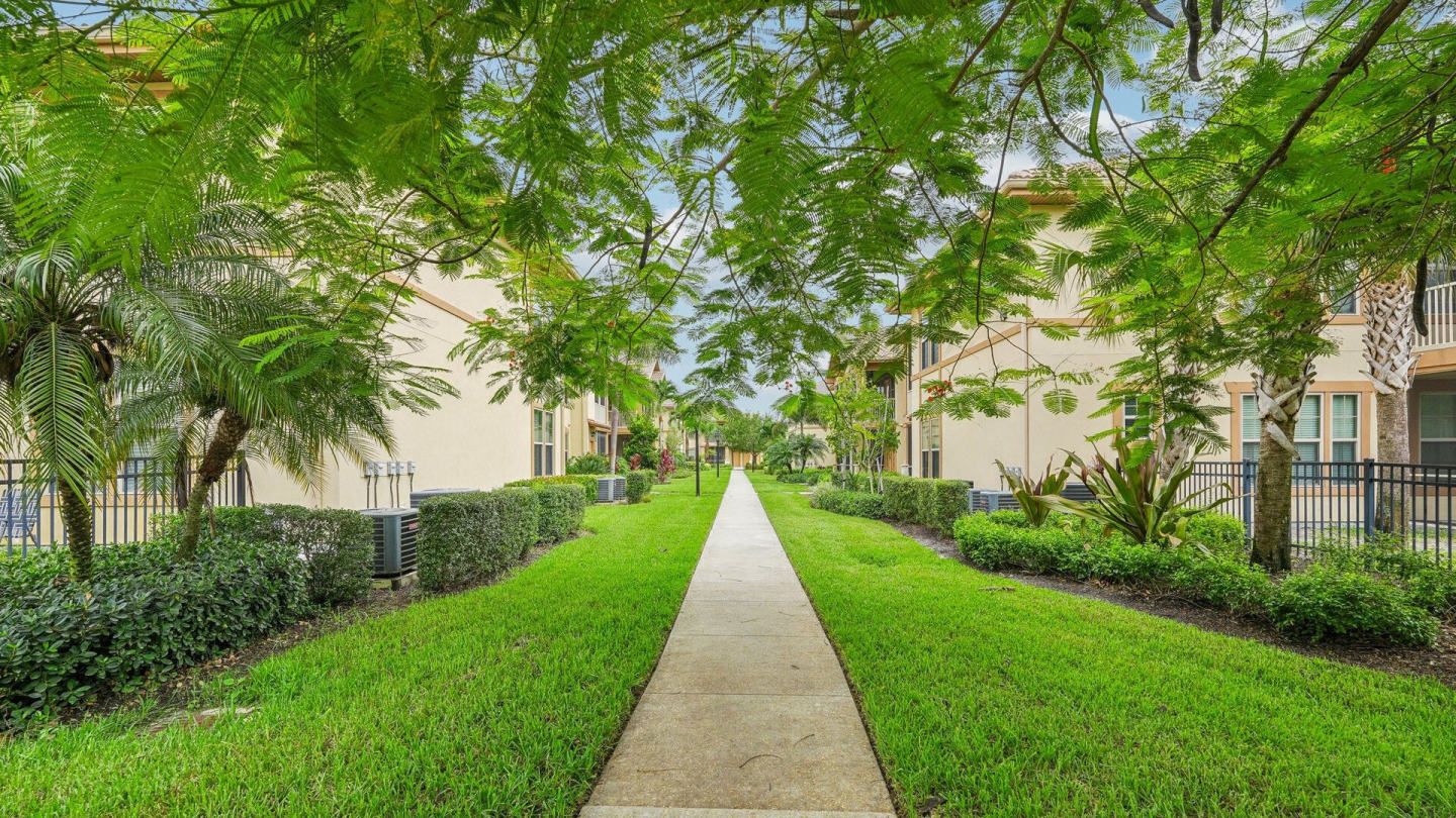 Springs at Gulf Coast Image 64