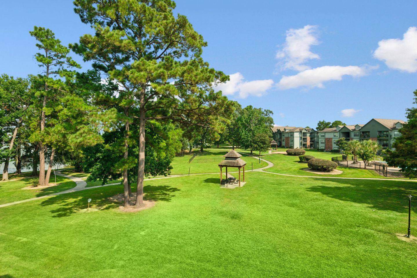 Lakeshore Villas Image 35