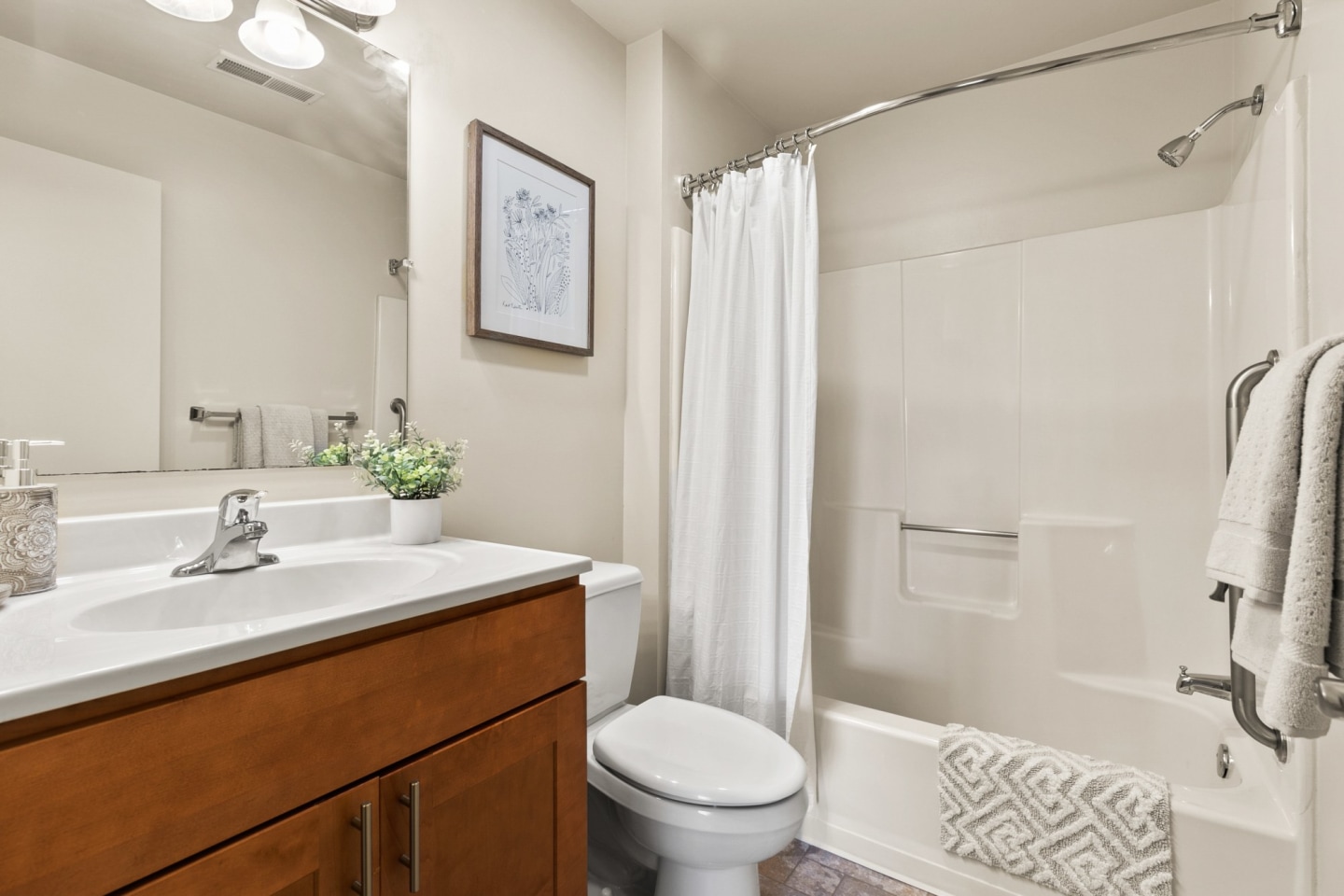 East Mountain Apartments Image 35