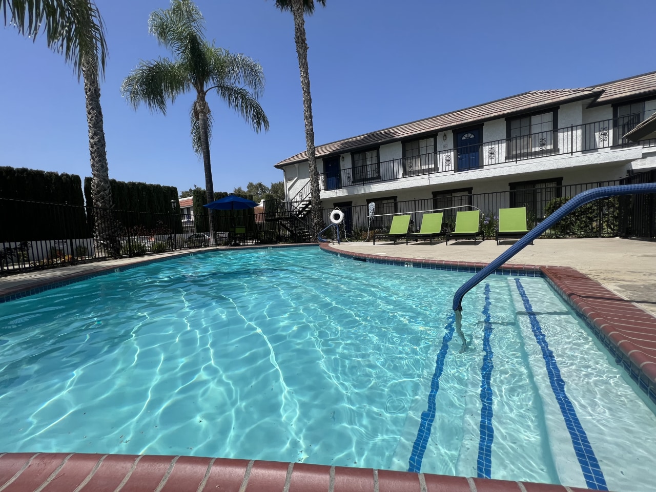 Charter Oaks Image 2