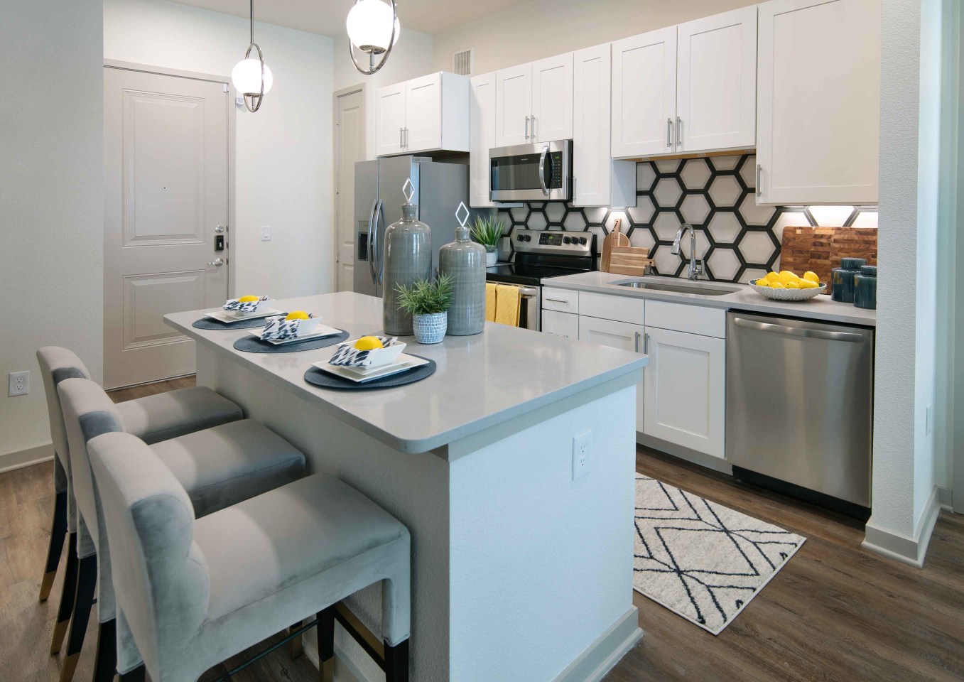 Sagemont Luxury Living Image 13