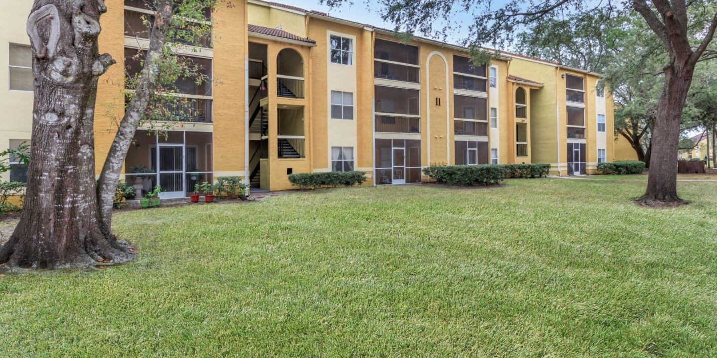 IMAGES CONDOMINIUMS Image 1