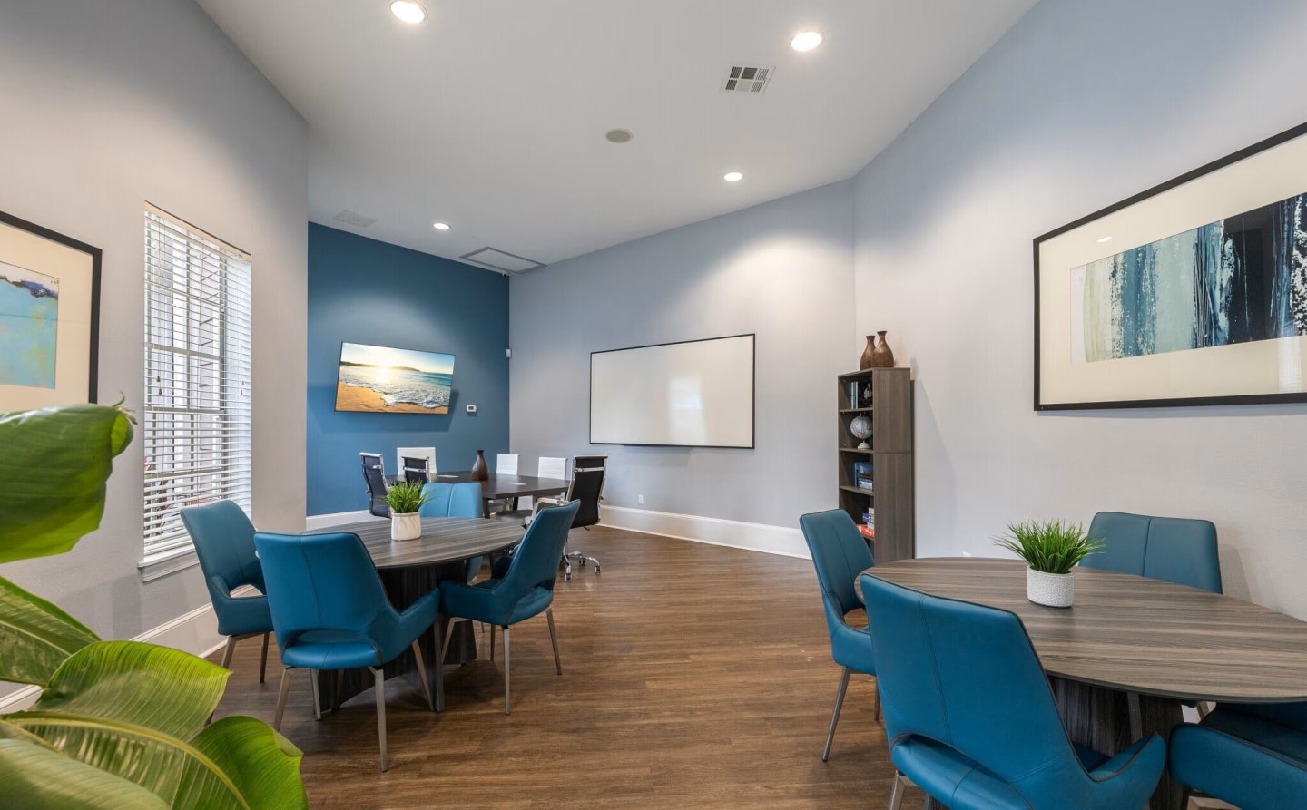 Jackson Square Apartments Image 4