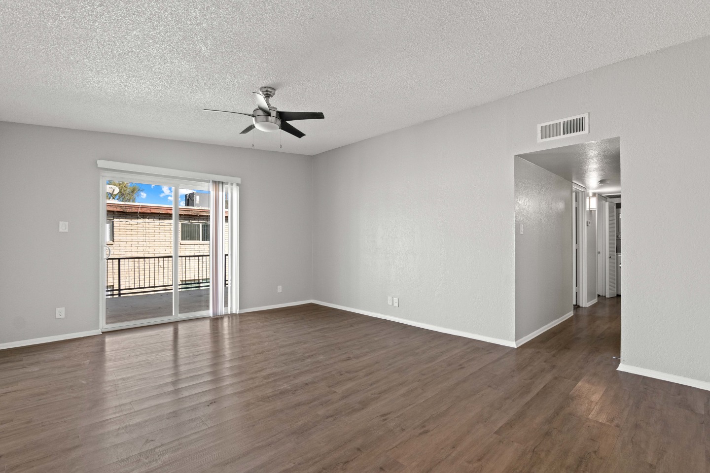 Cornell Apartments Image 8