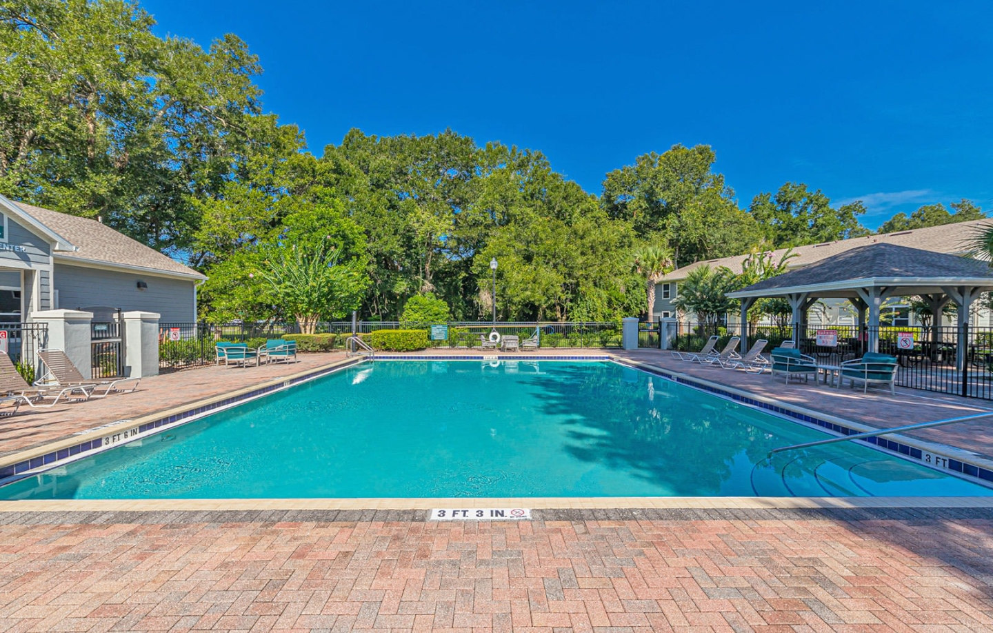 Enclave at Pine Oaks Image 12