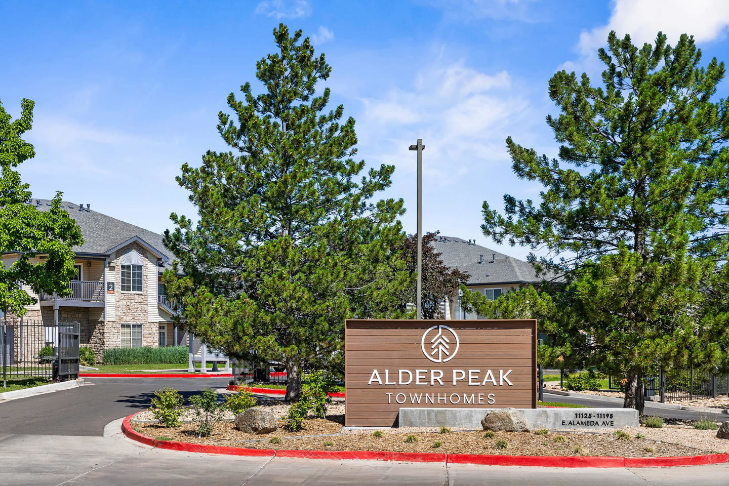 Alder Peak Townhomes Image 38