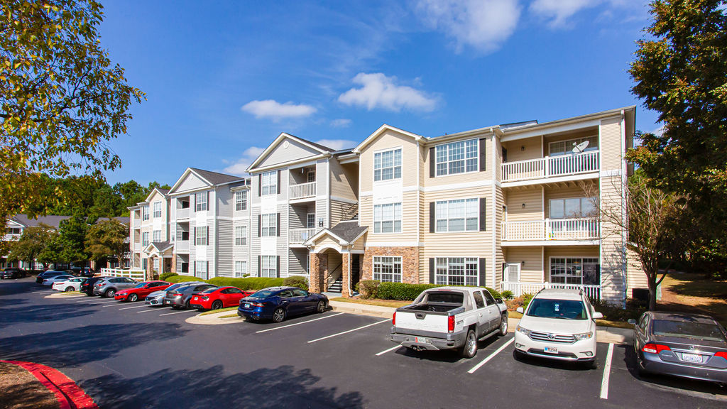 Charlestowne Apartments Image 25
