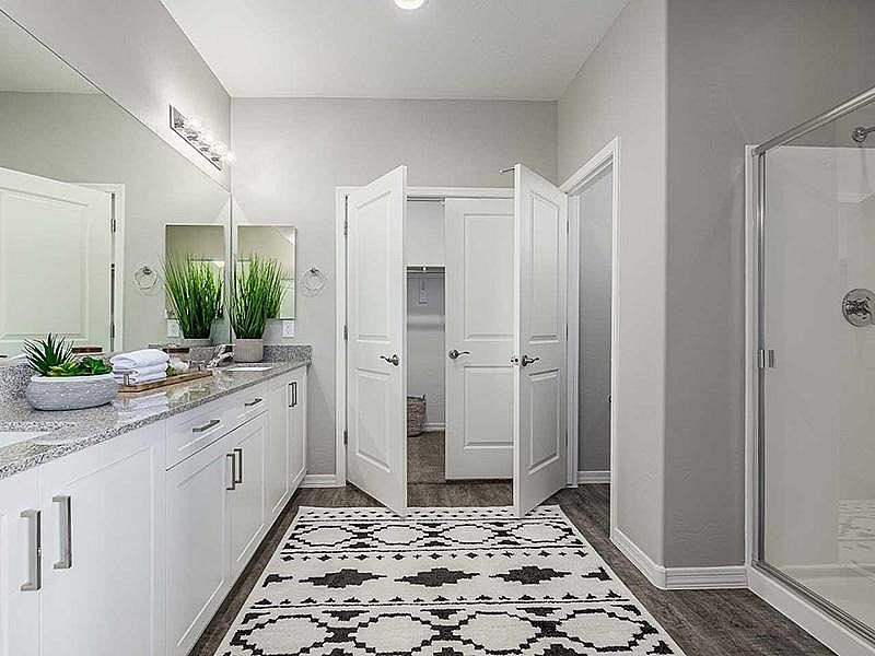 Luna Bear ARA Residences Image 2
