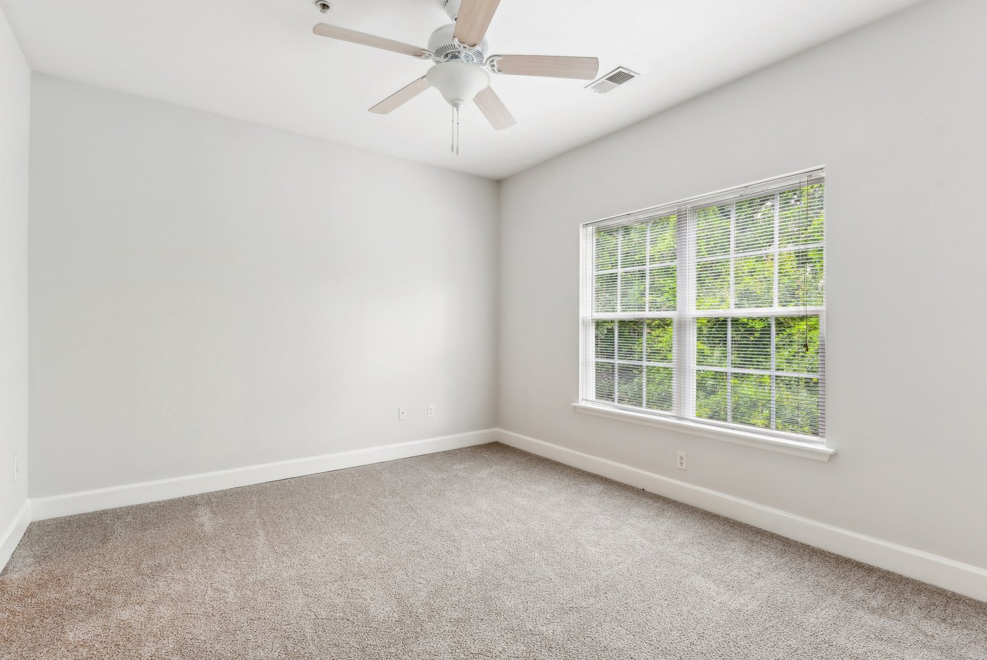 Faris Residences Moncks Corner Image 13