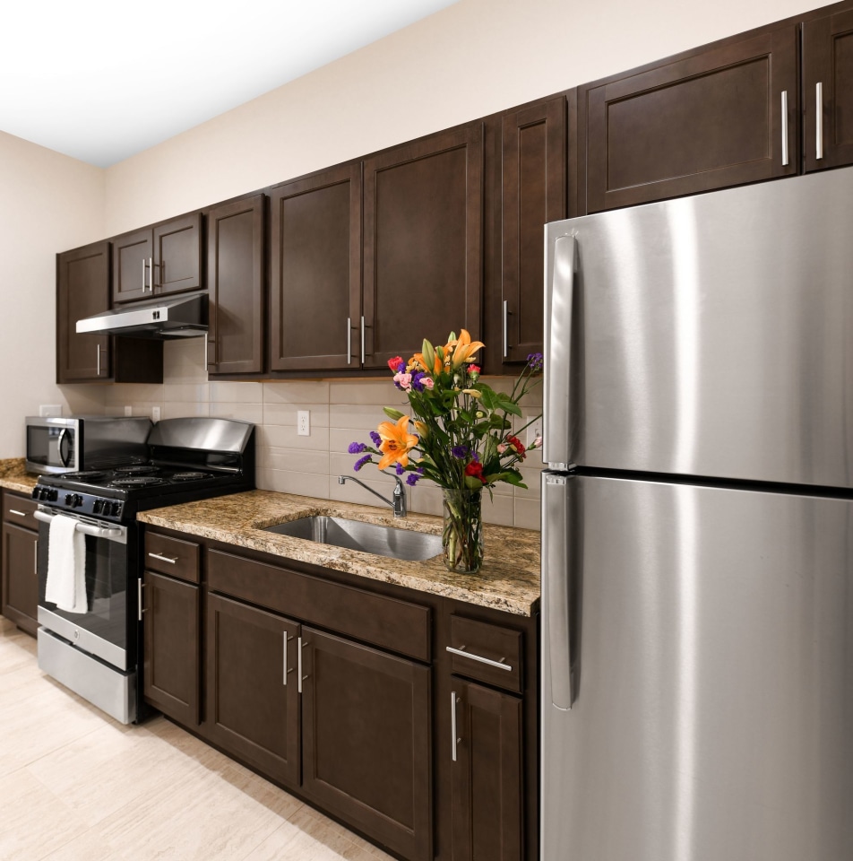 304 River Edge Image 12