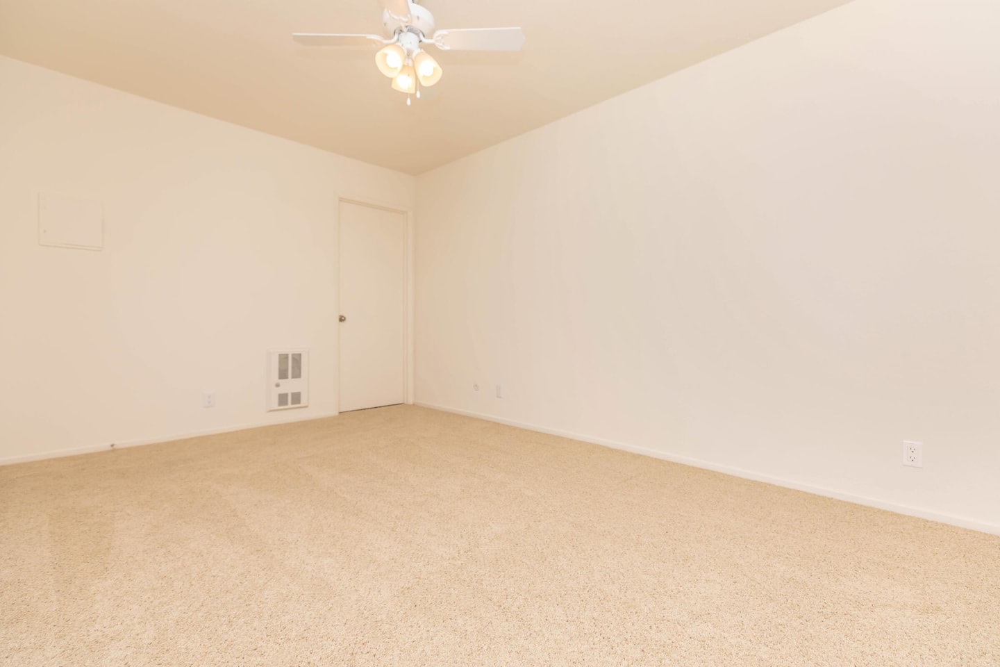 Highland Creek Apartment Homes Image 26