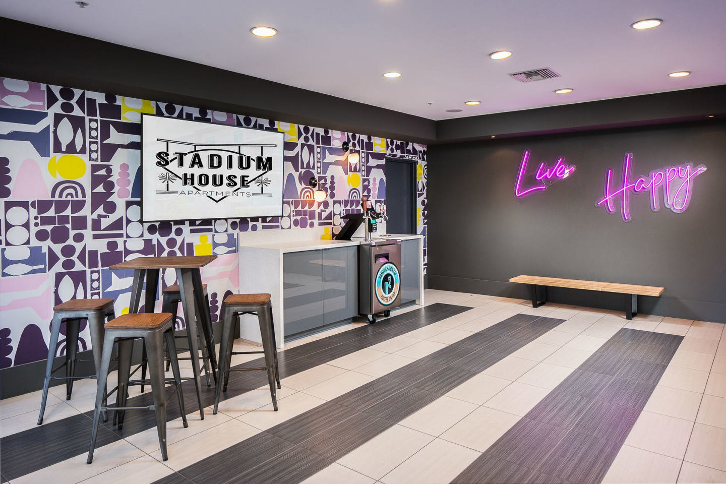 Stadium House Apartments Image 3
