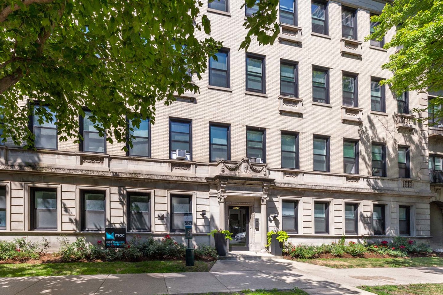 5120 S. Hyde Park Boulevard Image 13