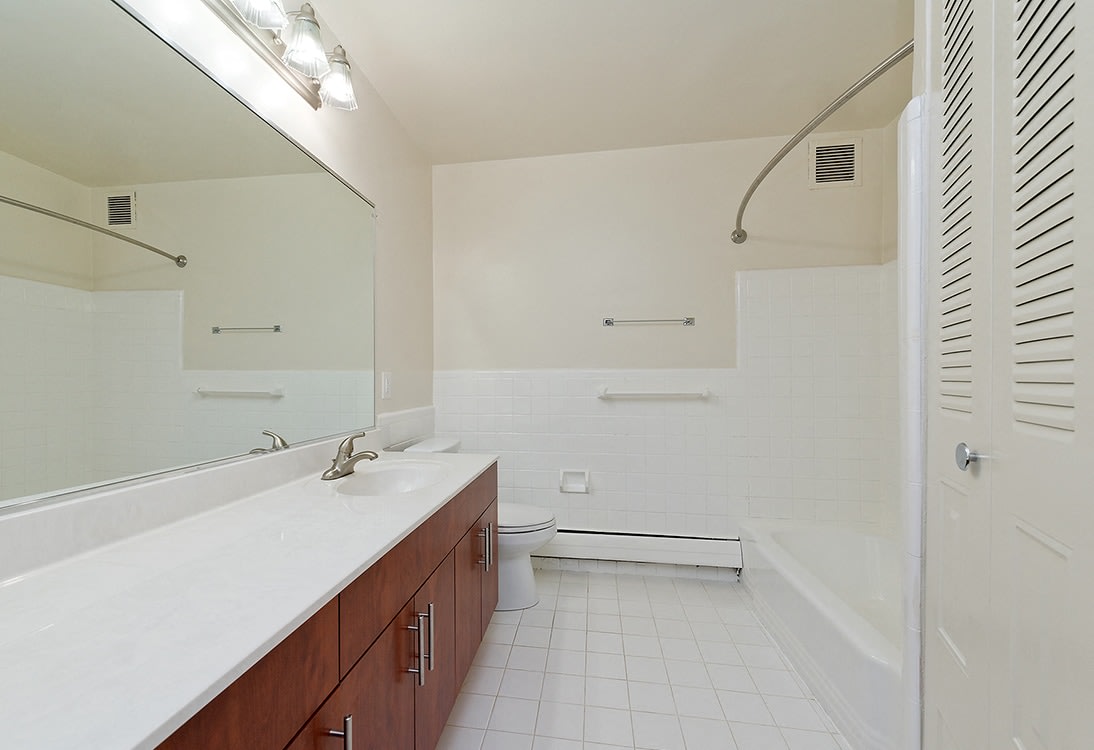 Legation House Image 10