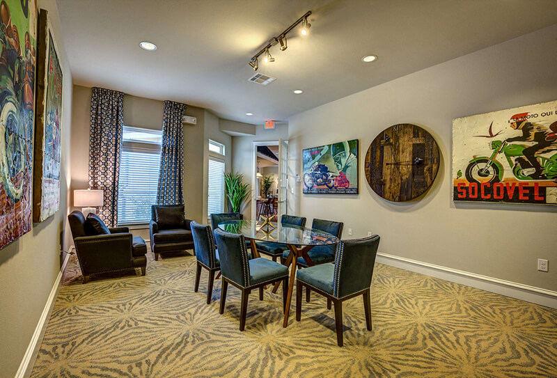 Residence at Gateway Village Image 13