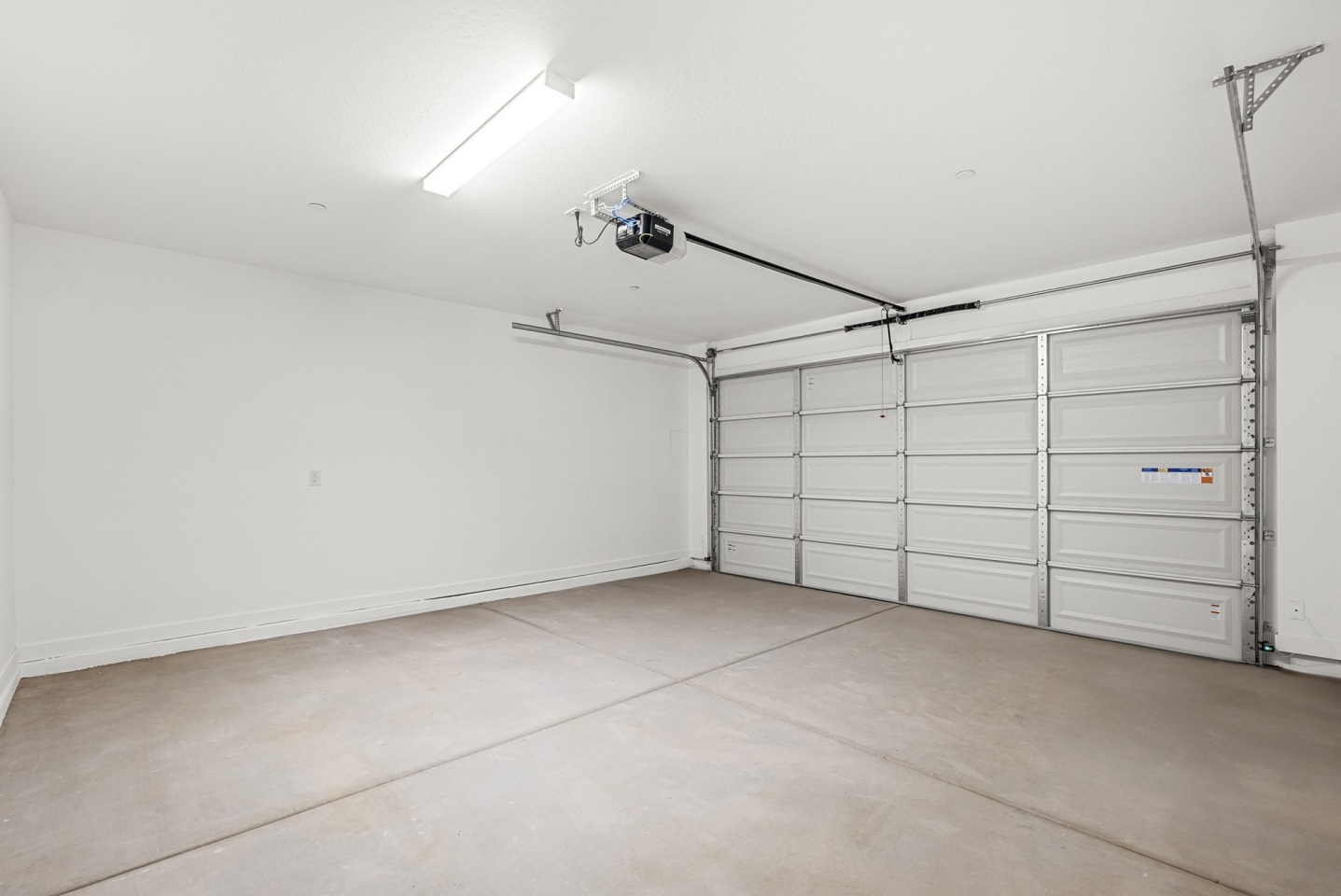 Avalon Townhomes Image 38