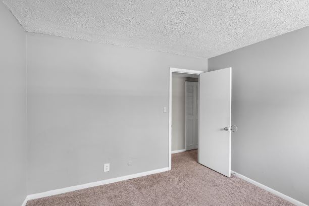 Glen Ridge Manor Image 11