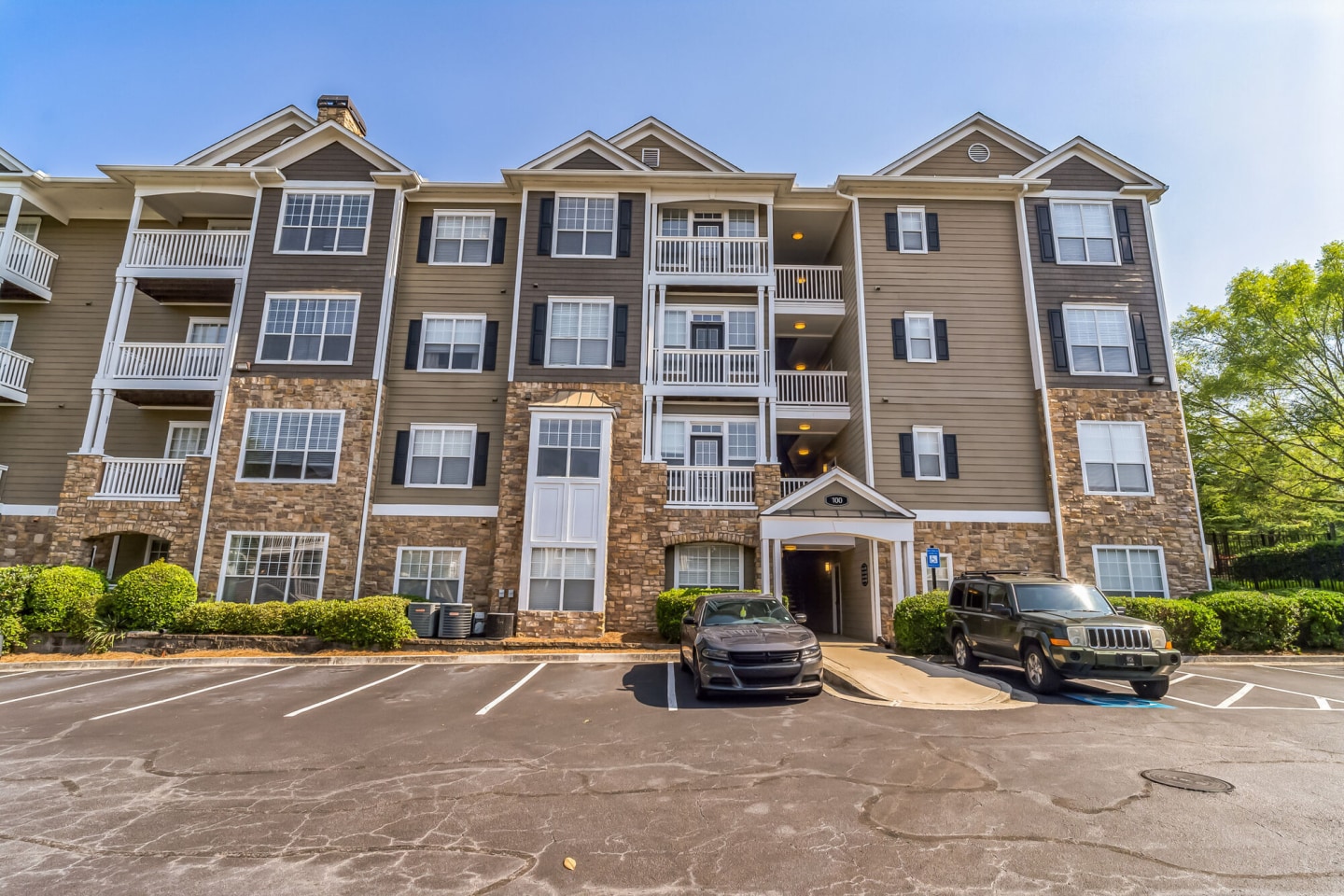 Reserve at Lenox Park Apartments Image 34