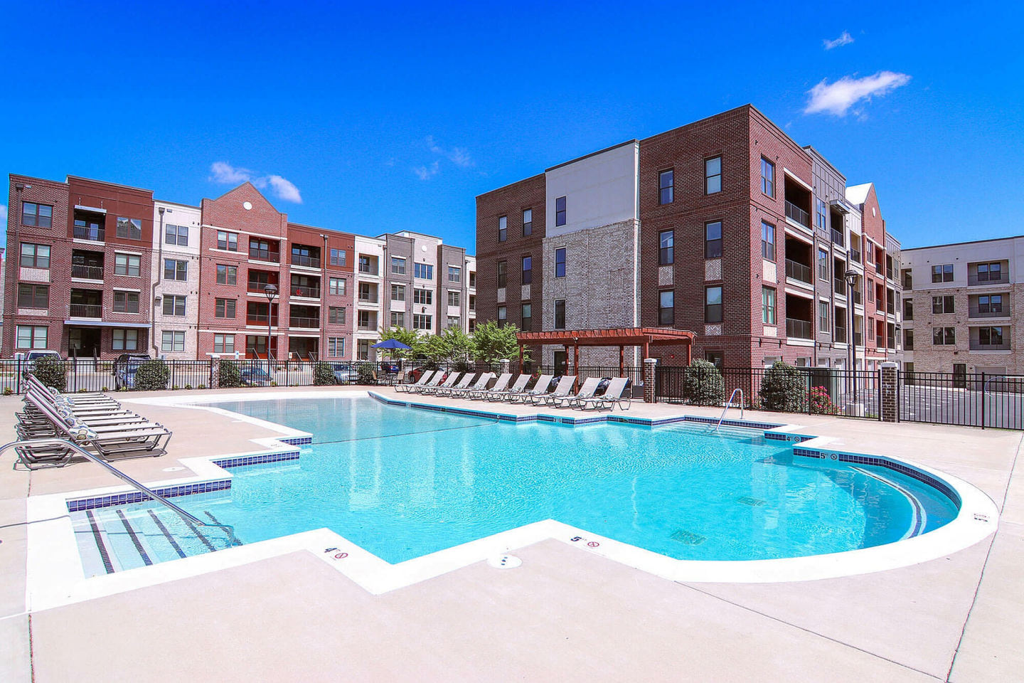 Colony Village Apartments Image 7