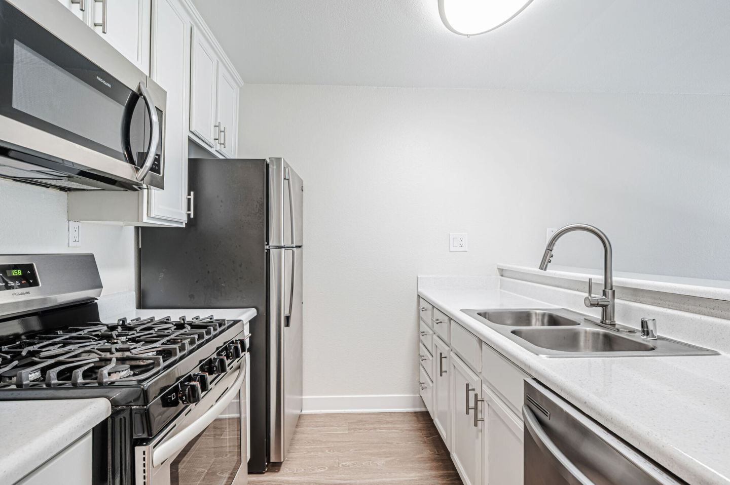Independence Park Apartments Image 2