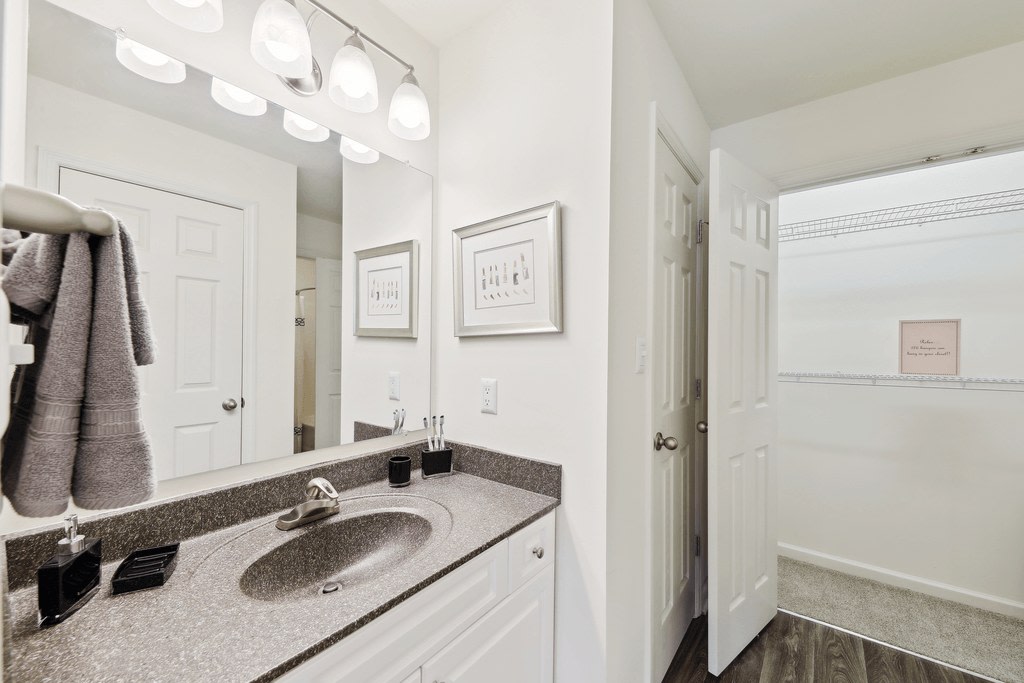 Forest Ridge Apartments Image 13