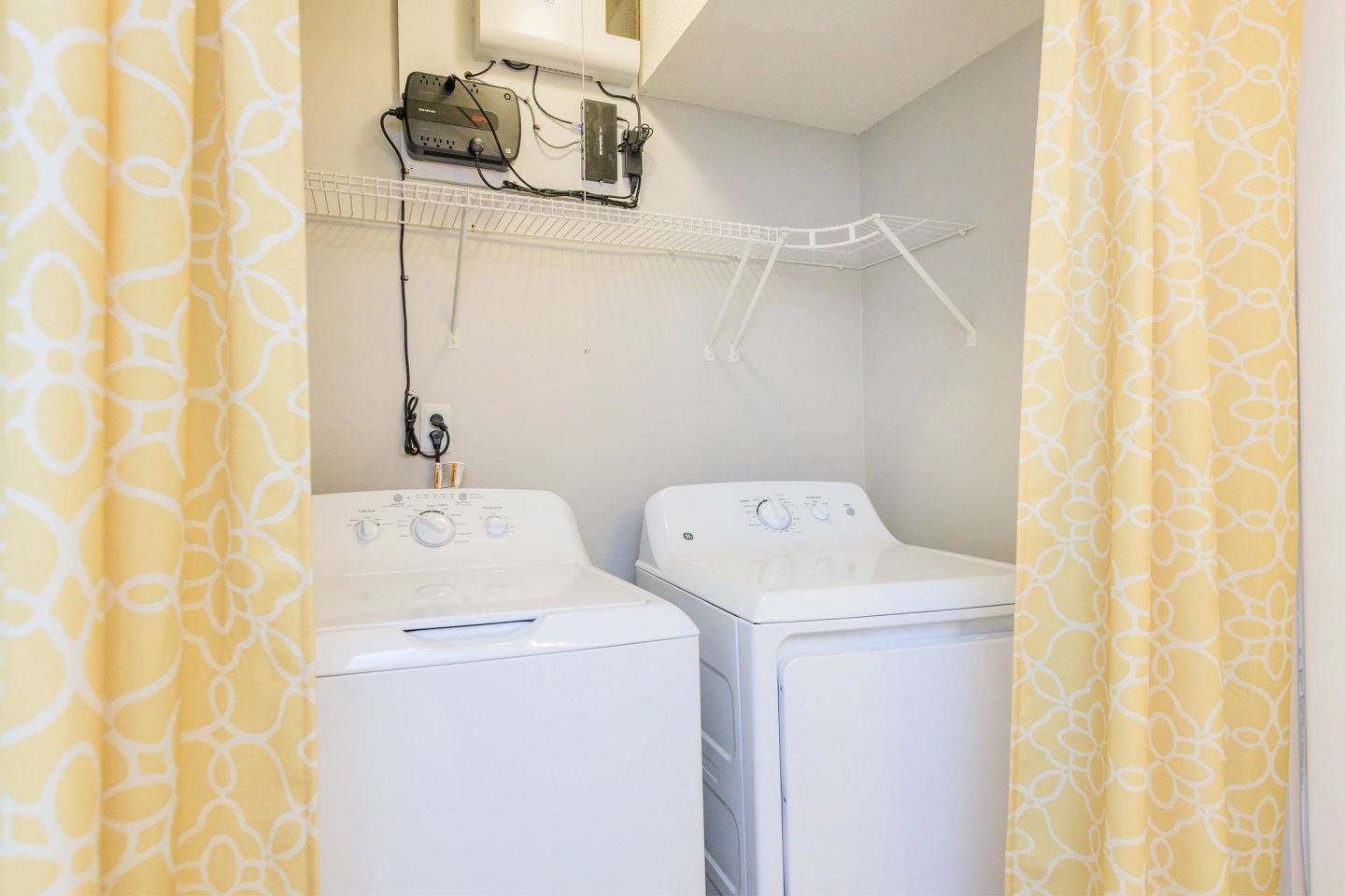 Riverview North Apartments Image 11