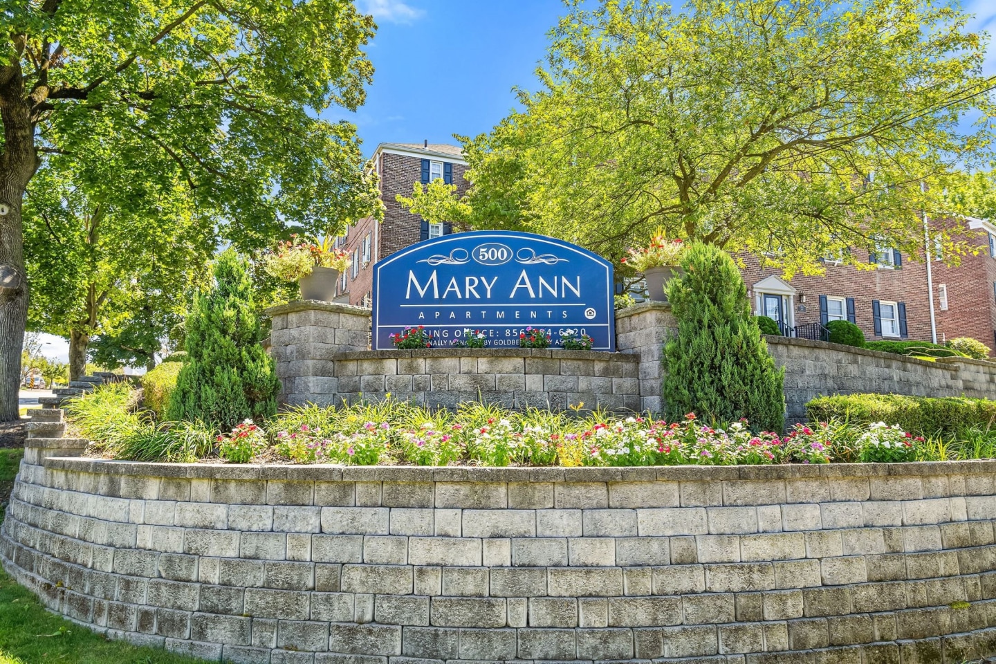 Mary Ann Apts Image 10