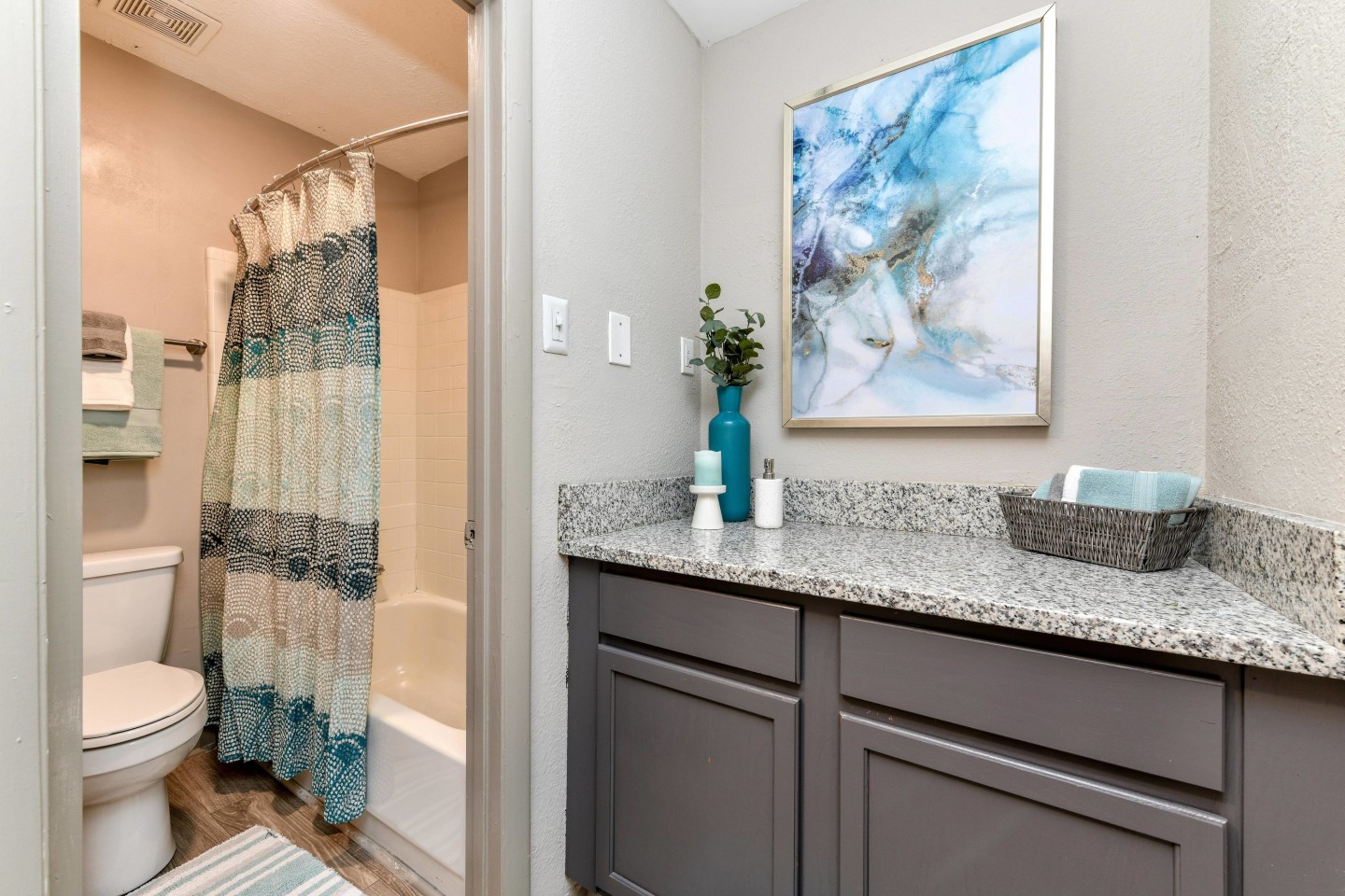 The VUE at Crestwood Apartments Image 3