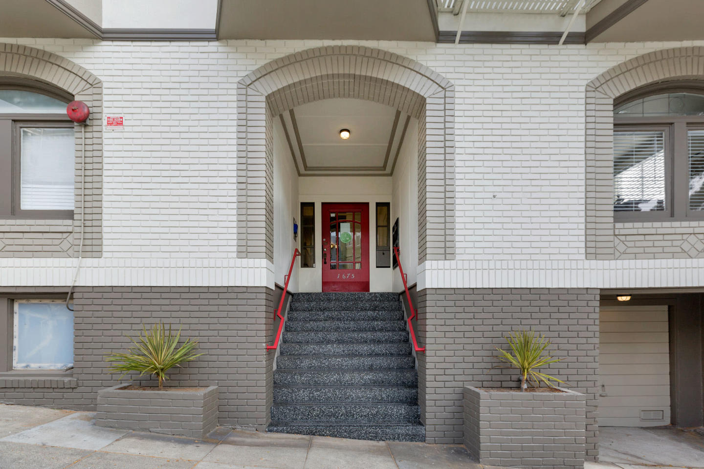 1675 Clay Street Image 18