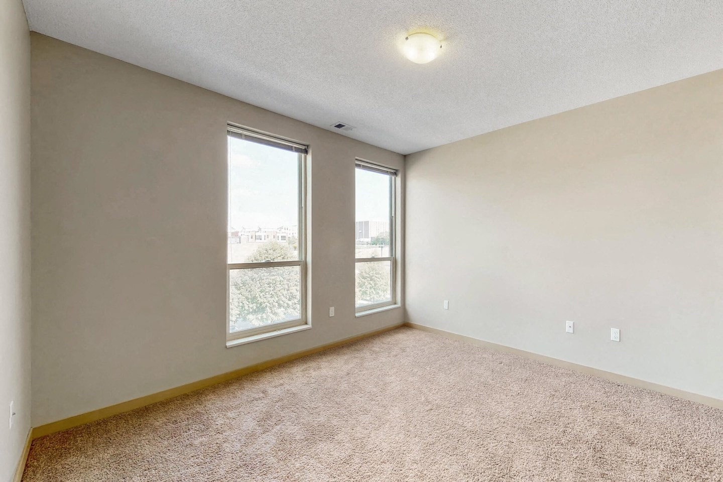 L14 Flats Image 72
