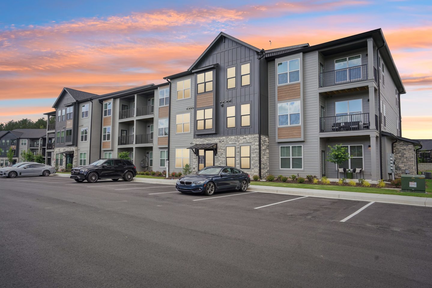 The Pullman Luxury Apartment Homes Image 92