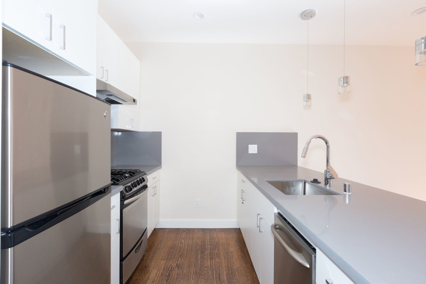 430 Baker Image 3