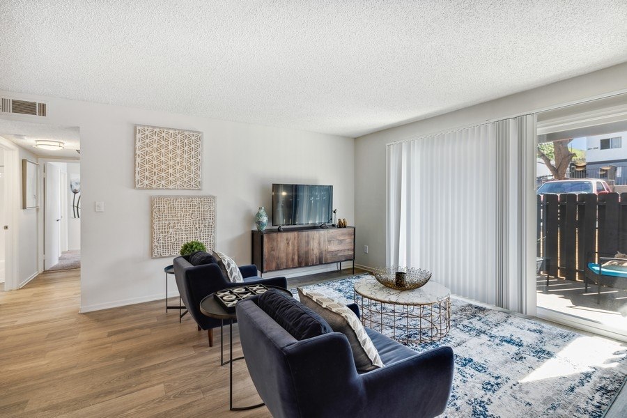 The District Apartment Homes Image 8