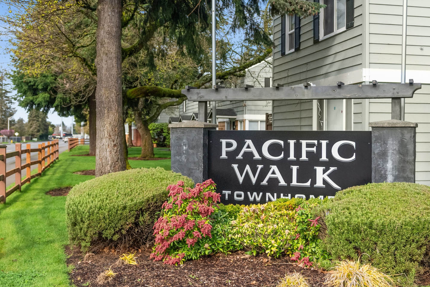Pacific Walk Townhomes Image 3