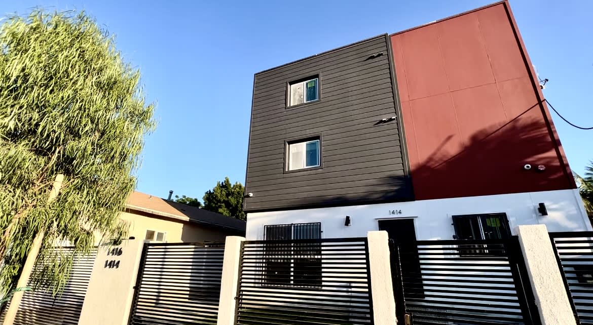 1414 W 36th Street Image 29