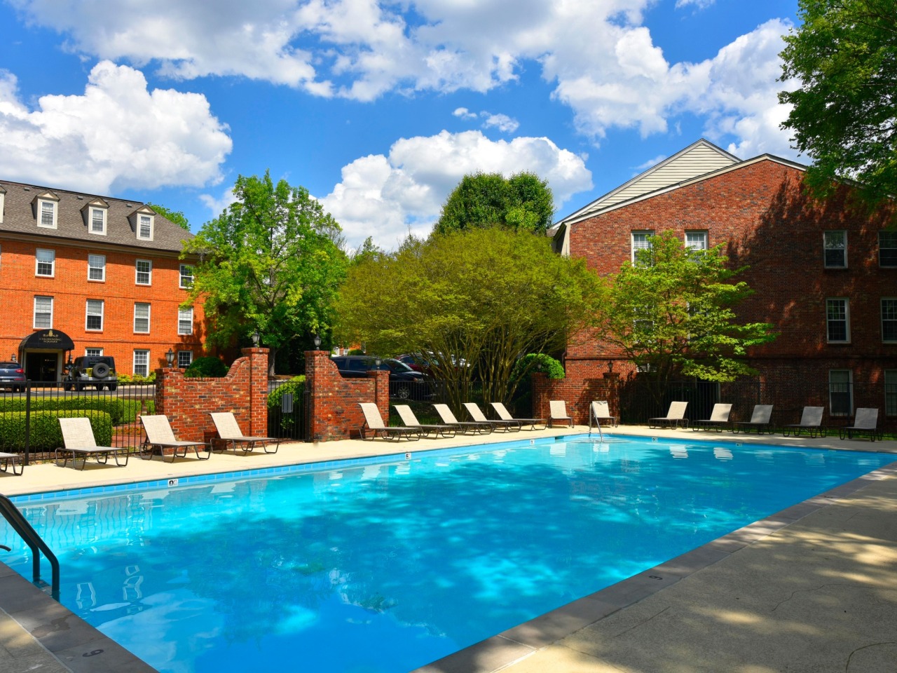 Chowning Square Image 29