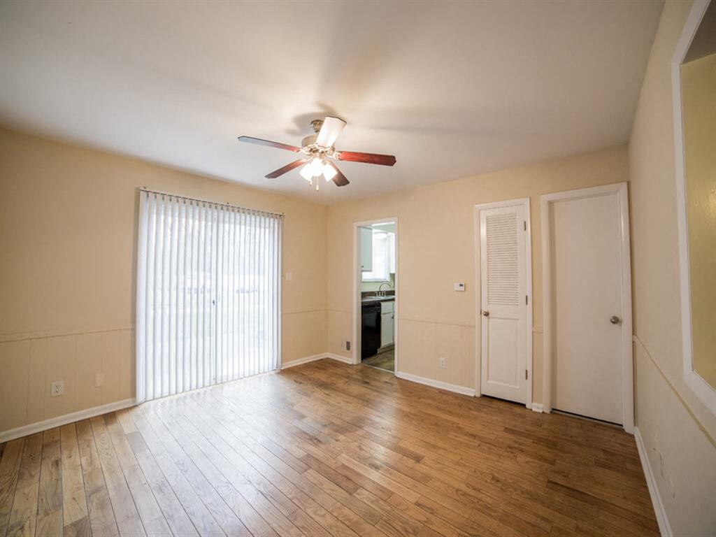 Monon Living Image 77