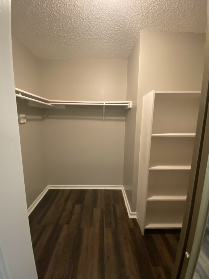 4000 Horizon Hill Image 7